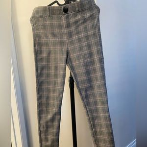 Zara plaid slim fit stretch pants. Women’s size 28.